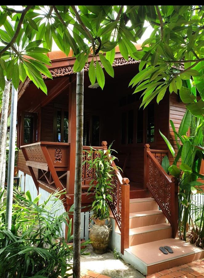 Thai Authentic Wooden House At Kata Villa Exterior photo